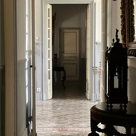 Chateau De L'encastre ベッド・アンド・ブレックファスト ルヴェル