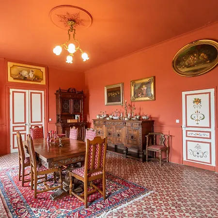 Chateau De L'encastre 3*