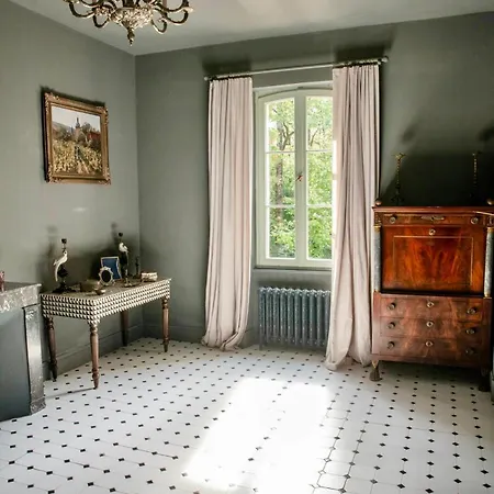 Chateau De L'encastre Revel (Haute-Garonne)