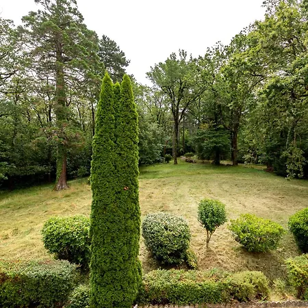 Chateau De L'encastre Frühstückspension