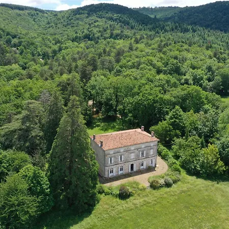 Chateau De L'encastre Frühstückspension 3*