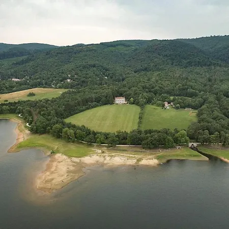 Chateau De L'encastre Frühstückspension