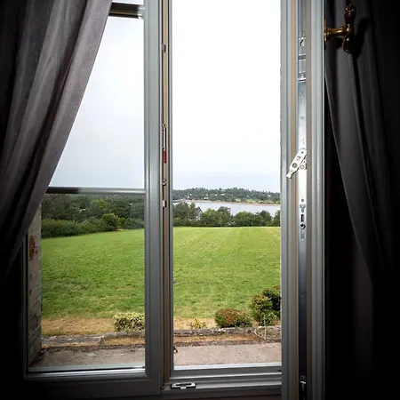 Chateau De L'encastre Bed & Breakfast