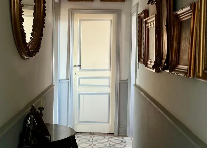 Chateau De L'encastre Revel (Haute-Garonne)